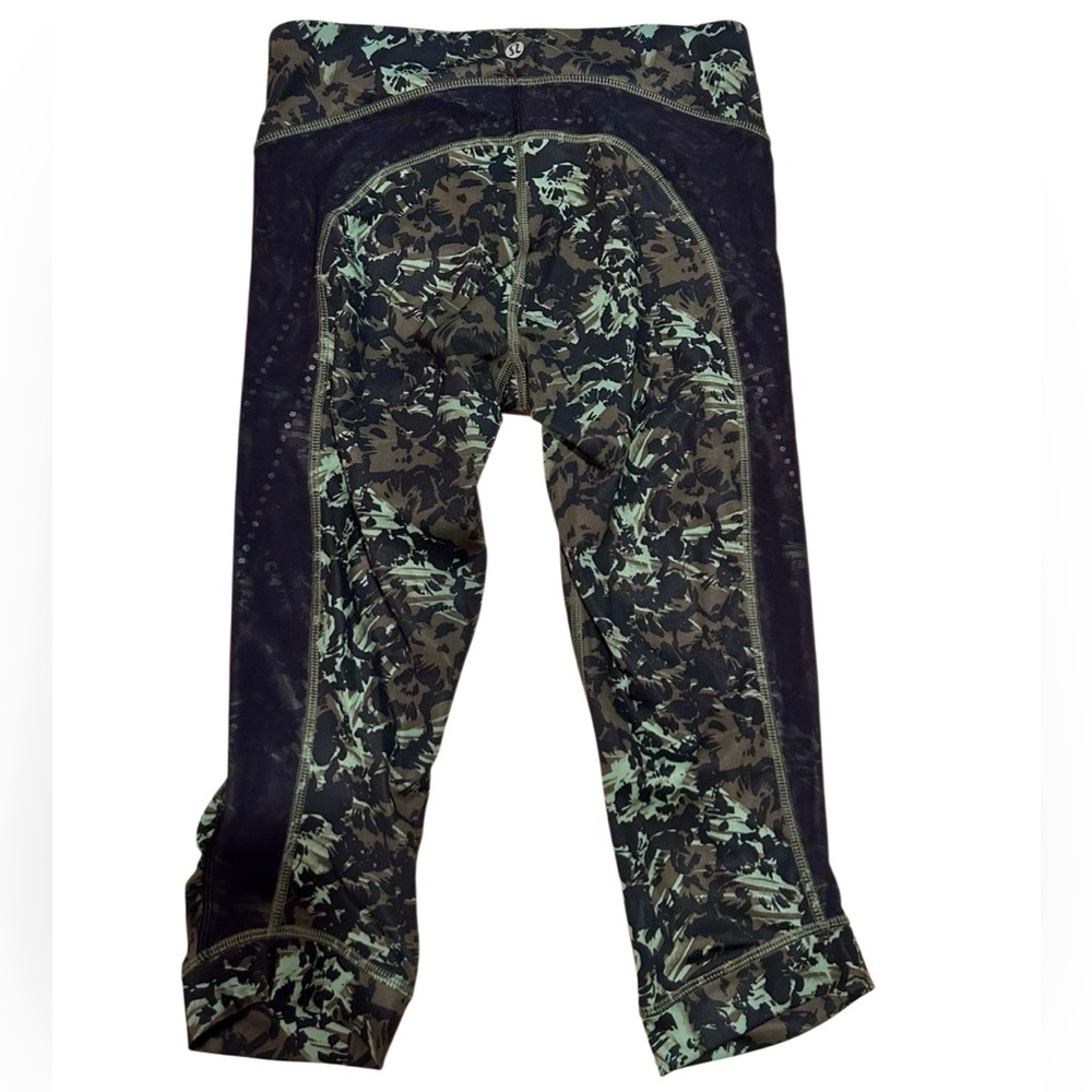 Lululemon Stop At Nothing Crop Full-On Luxtreme Legging  Size 4